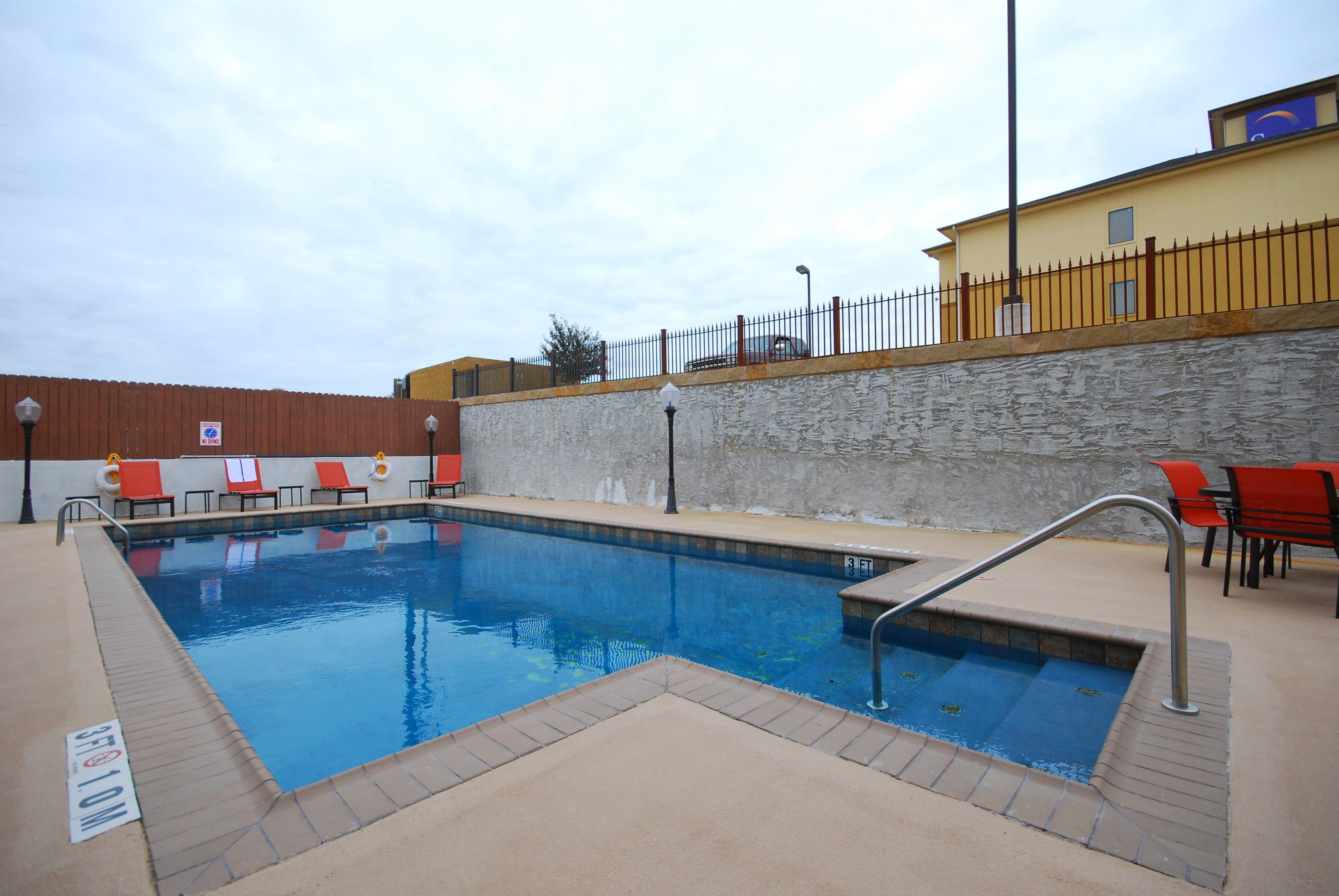 Express & By Ihg 3*