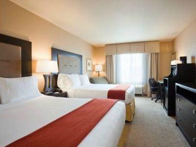 Express & By Ihg Hotel Gonzales