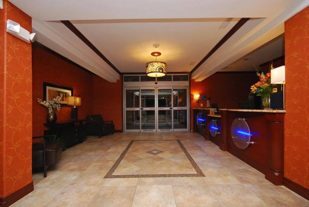 Hotel Express & By Ihg
